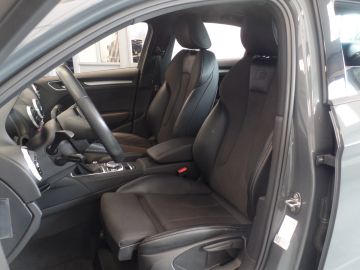 Audi A3 Limousine 30 TFSI Advance Sport S-LINE, Navigatie, Clima controle