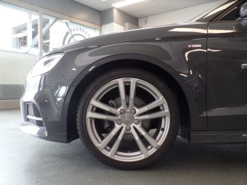 Audi A3 Limousine 30 TFSI Advance Sport S-LINE, Navigatie, Clima controle