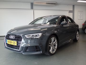 Audi A3 Limousine 30 TFSI Advance Sport S-LINE, Navigatie, Clima controle