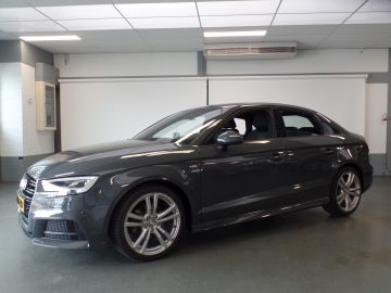 Audi A3 Limousine 30 TFSI Advance Sport S-LINE, Navigatie, Clima controle