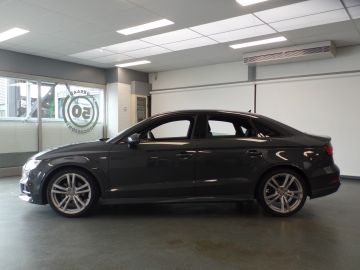 Audi A3 Limousine 30 TFSI Advance Sport S-LINE, Navigatie, Clima controle