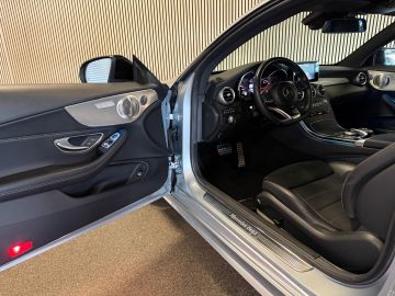 Mercedes-Benz C-Klasse Coupé 300 AMG STYLING-PANORAMA-AIRMATIC-DISTRONIC-SOUND-CAMERA-CO