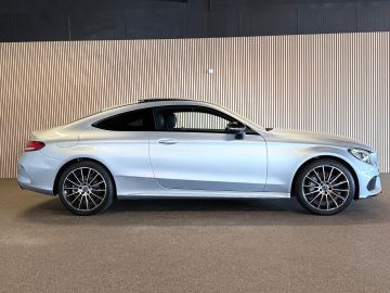 Mercedes-Benz C-Klasse Coupé 300 AMG STYLING-PANORAMA-AIRMATIC-DISTRONIC-SOUND-CAMERA-CO