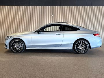 Mercedes-Benz C-Klasse Coupé 300 AMG STYLING-PANORAMA-AIRMATIC-DISTRONIC-SOUND-CAMERA-CO