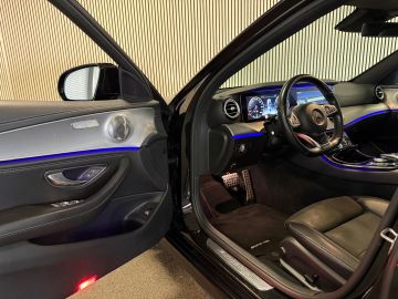 Mercedes-Benz E-Klasse 200 AMG STYLING-PANORAMA-WIDESCREEN-CAMERA-SOUND-COMPLEET