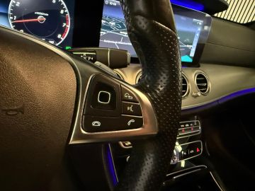 Mercedes-Benz E-Klasse 200 AMG STYLING-PANORAMA-WIDESCREEN-CAMERA-SOUND-COMPLEET