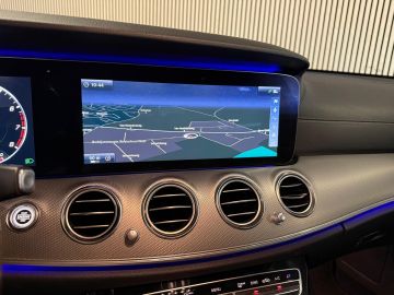 Mercedes-Benz E-Klasse 200 AMG STYLING-PANORAMA-WIDESCREEN-CAMERA-SOUND-COMPLEET