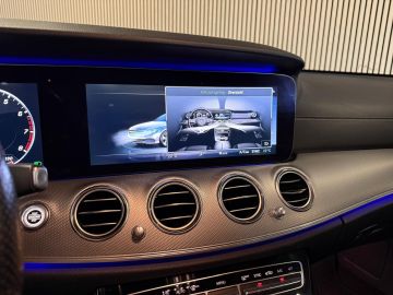 Mercedes-Benz E-Klasse 200 AMG STYLING-PANORAMA-WIDESCREEN-CAMERA-SOUND-COMPLEET