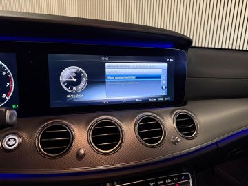 Mercedes-Benz E-Klasse 200 AMG STYLING-PANORAMA-WIDESCREEN-CAMERA-SOUND-COMPLEET