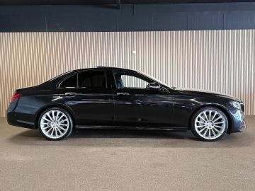 Mercedes-Benz E-Klasse 200 AMG STYLING-PANORAMA-WIDESCREEN-CAMERA-SOUND-COMPLEET