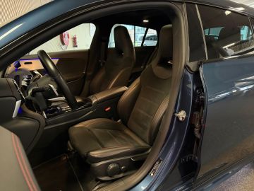 Mercedes-Benz CLA Shooting Brake 180 AMG STYLING-PANORAMA-NIGHT-CAMERA-KEYLESS-COMP