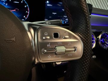 Mercedes-Benz CLA Shooting Brake 180 AMG STYLING-PANORAMA-NIGHT-CAMERA-KEYLESS-COMP